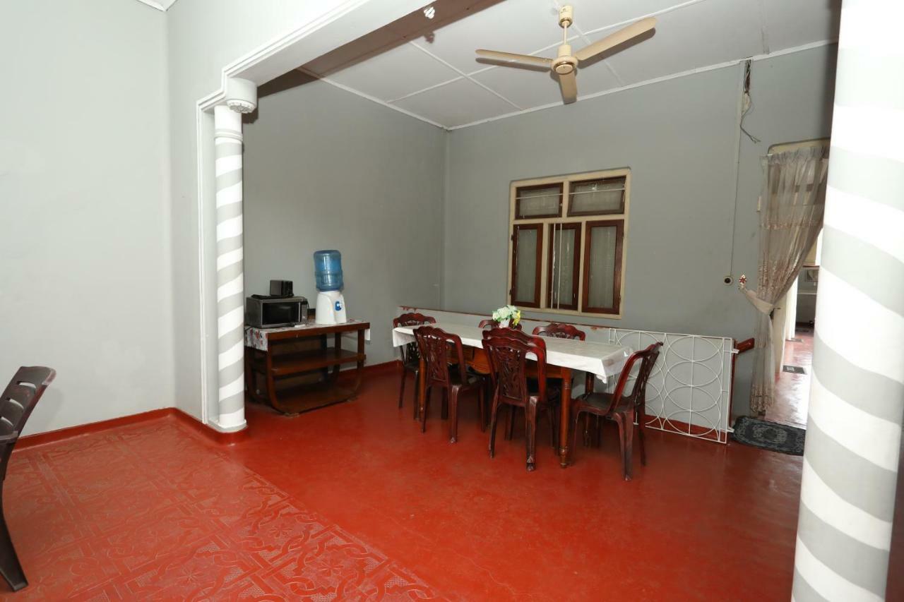 Jaffna Premier Inn Exterior foto
